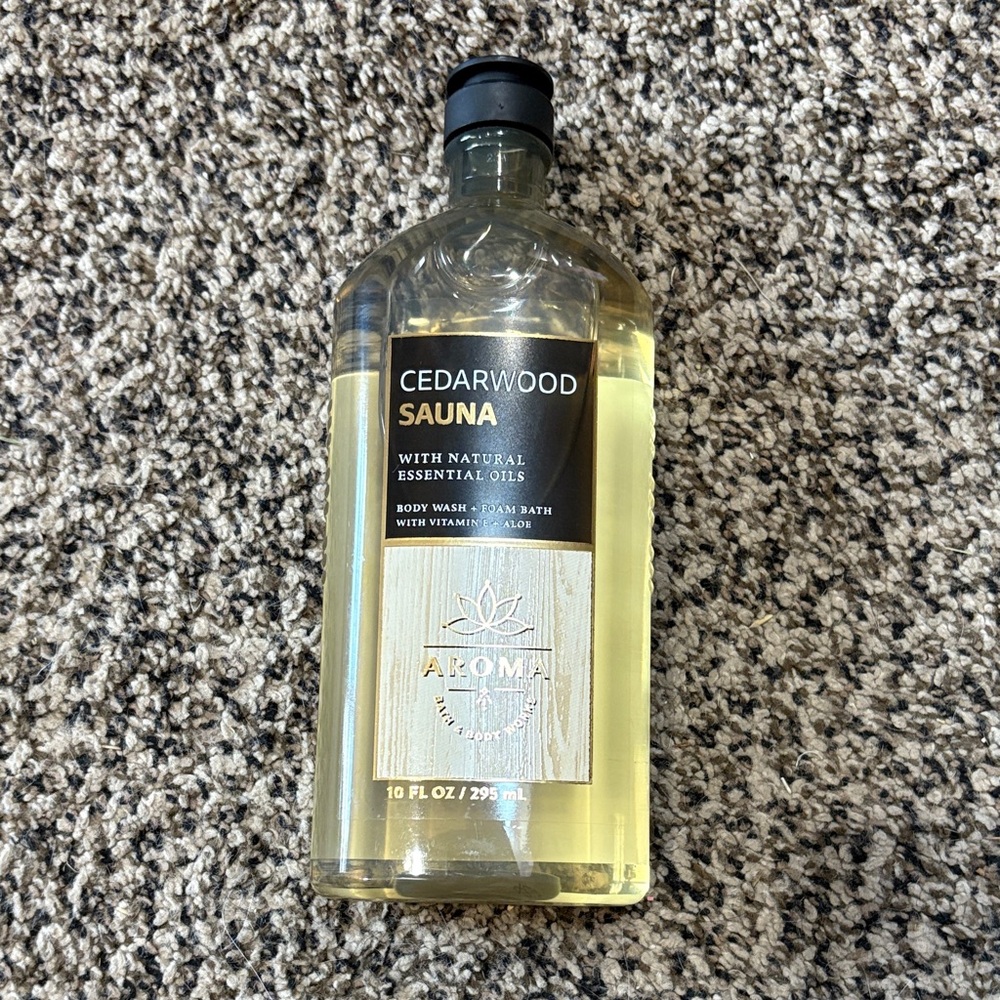 Brand New Bath & Body Works Cedarwood Sauna Cleanser